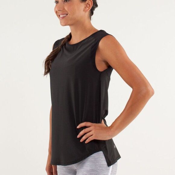 Lululemon Run: Light As Air Sleeveless Black Size 8 - Picture 2 of 7